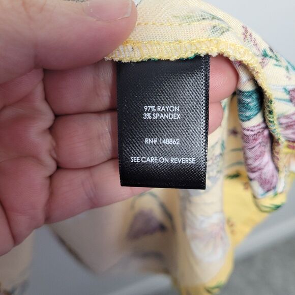 TORRID Yellow Butterfly Floral Print Empire Waist Short Sleeve Challis size 5x - Picture 6 of 8